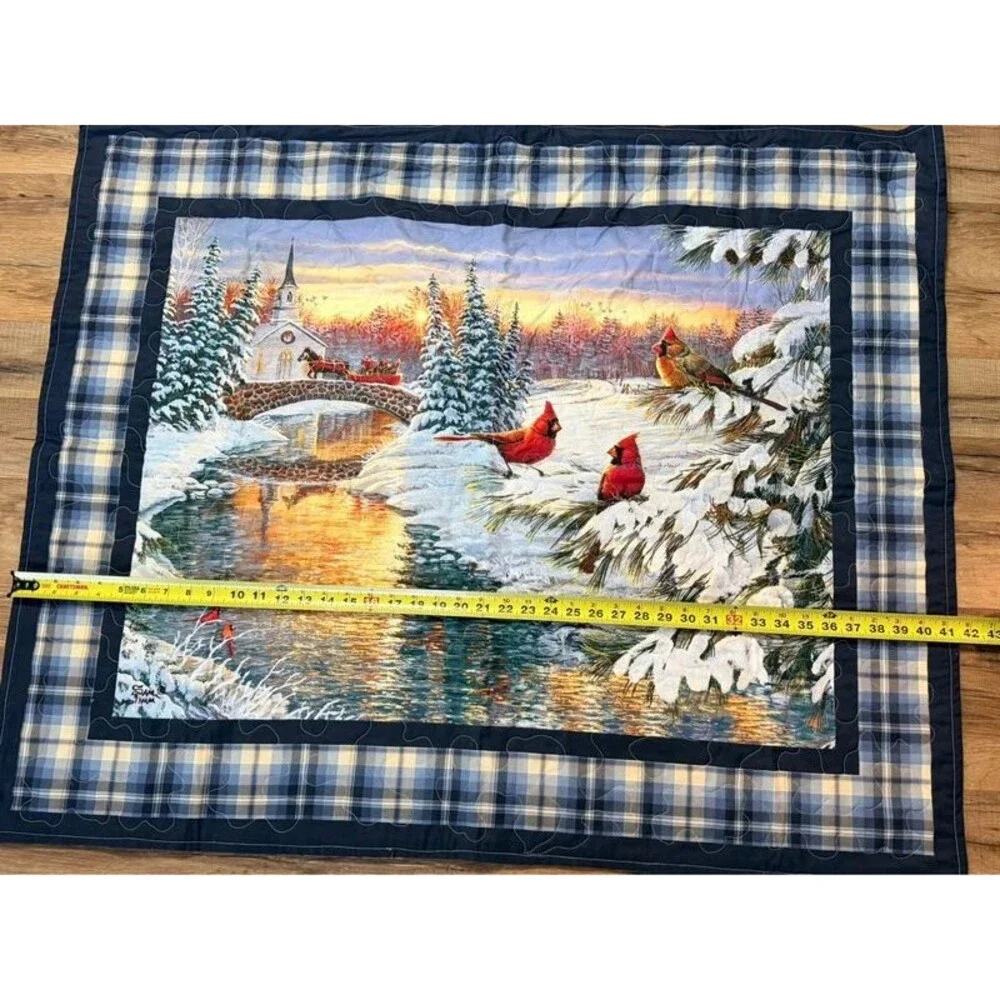 Handmade Cardinal Winter Lap Quilt Machine Quilted Throw Blanket 34” x 41.5”